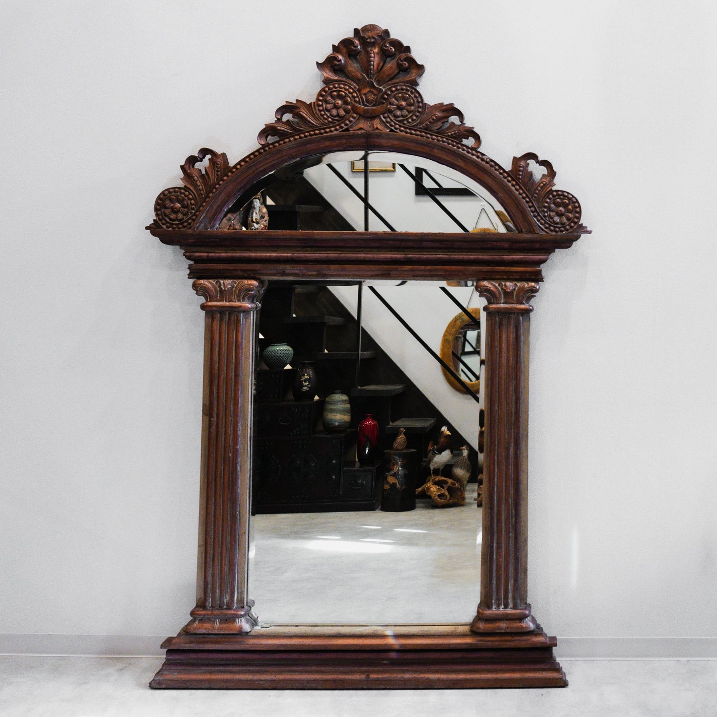 アンティーク調鏡 特大サイズ ギリシャ神殿風彫刻 – Gallery Cafe KAKERU アンティーク調鏡 特大サイズ ギリシャ神殿風彫刻 – Gallery Cafe KAKERU