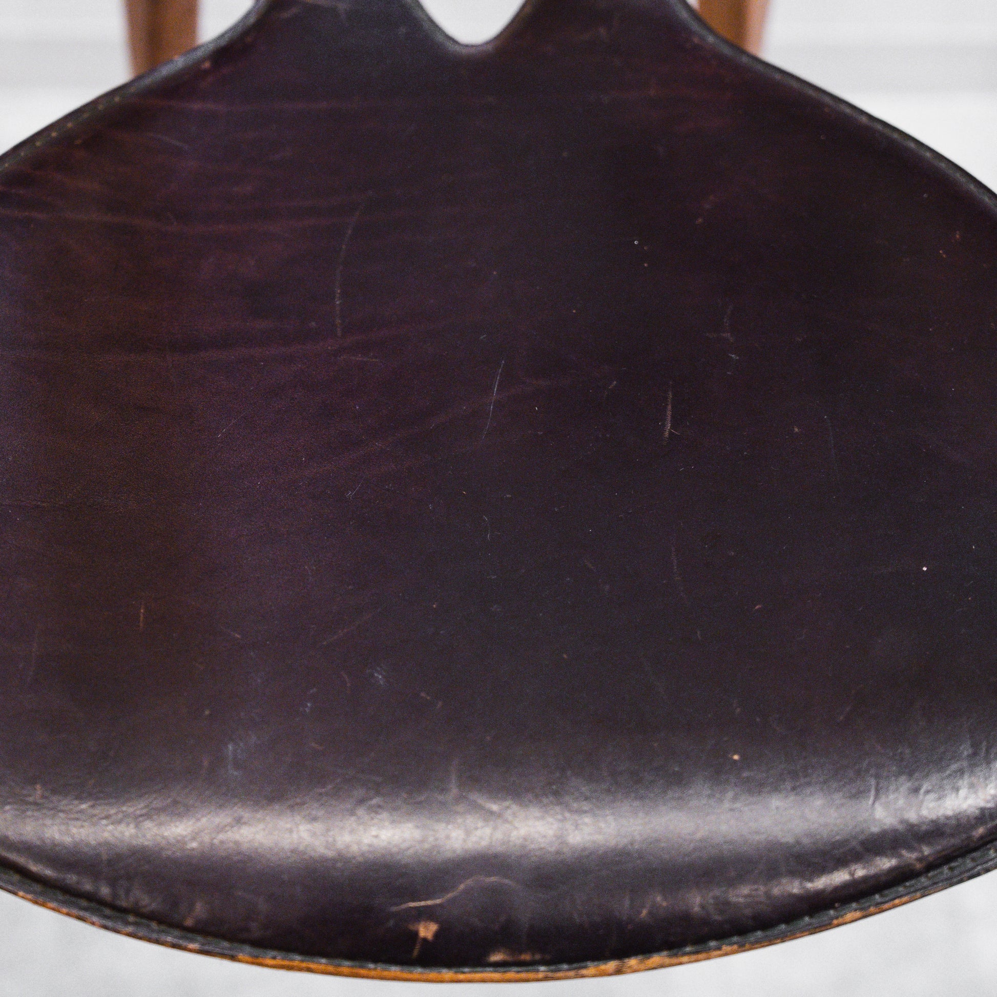 GAULINO CHAIR – Gallery Cafe KAKERU GAULINO CHAIR – Gallery Cafe KAKERU
